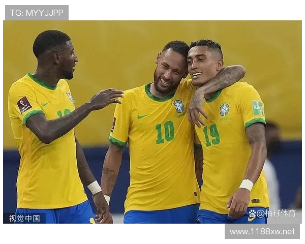 拉菲尼亚与内马尔:同代巴西边锋的战术角色与比赛影响力差异何在? 拉菲尼亚与内马尔:同代巴西边锋的战术角色与比赛影响力差异何在?