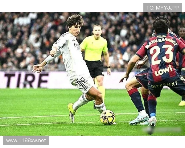 皇马中锋短缺问题加剧,锋线轮换压力持续显现 皇马中锋短缺问题加剧,锋线轮换压力持续显现