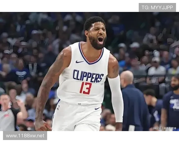 保罗·乔治赛后点外卖，豪宅里一堆快递盒，真不愧是人生赢家啊